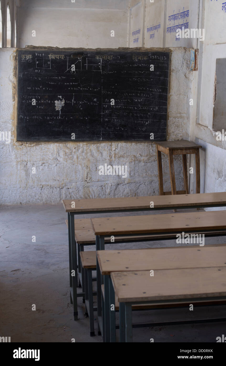 Maha Mandir tempio dedicato a Aayas Deonath. Ora utilizzato come scuola - Jodhpur, Rajashtan, India Foto Stock