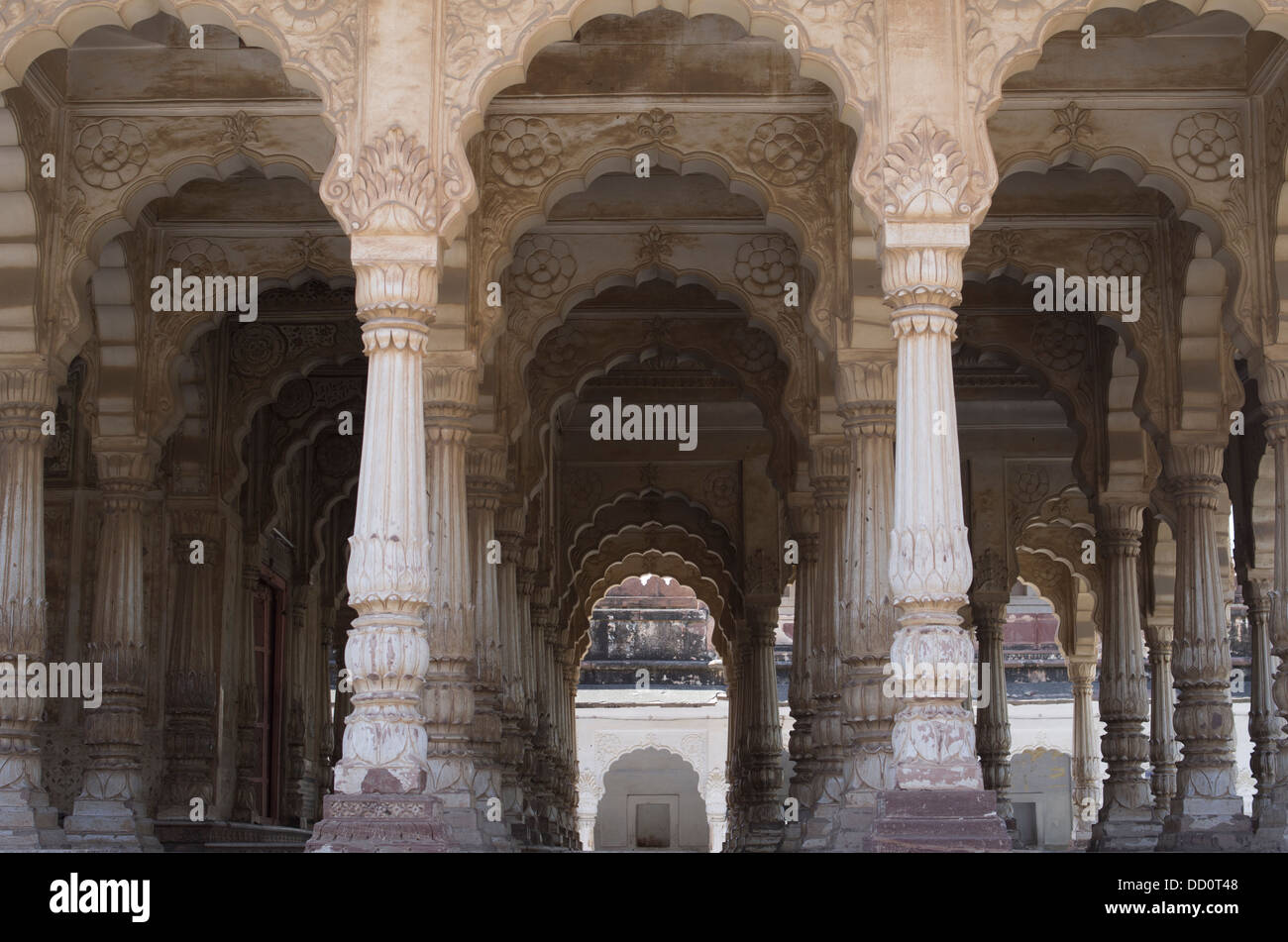 Maha Mandir tempio dedicato a Aayas Deonath. Ora utilizzato come scuola - Jodhpur, Rajashtan, India Foto Stock