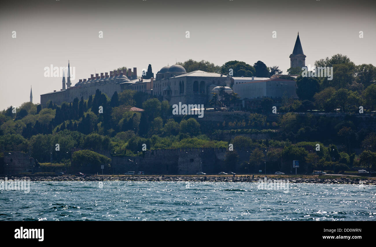 Il Topkapi Palace e il lungomare, ad Istanbul in Turchia. Foto Stock