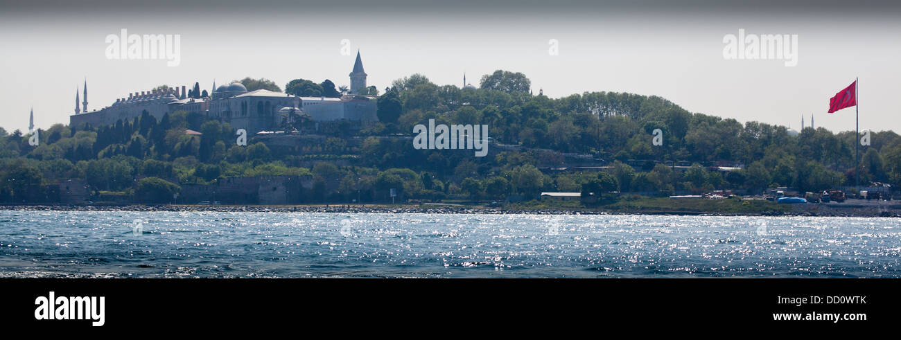 Il Topkapi Palace e il lungomare, ad Istanbul in Turchia. Foto Stock