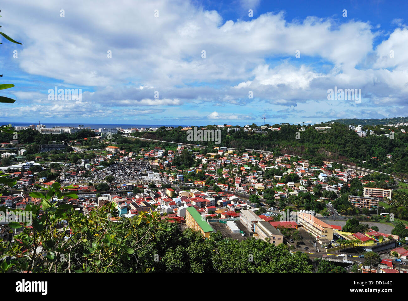 Vista in elevazione della città il Fort de France, Martinica, Caraibi, West Indies. Foto Stock