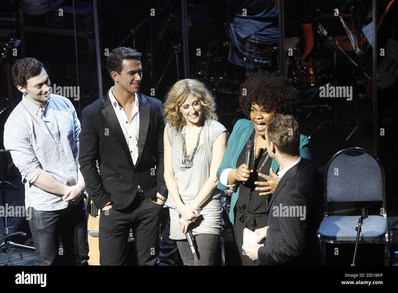 Bryce Pinkham, Richard Fleeshman, Caissie Levy e Da'vine gioia Randolph uno sneak peak performance della musica da 'Ghost The Musical" tenutasi presso il Teatro Lunt-Fontanne New York City, Stati Uniti d'America - 19.01.12 Foto Stock