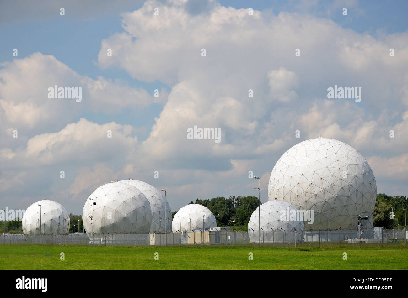 Bad Aibling Station (abbreviato BAS), XVIII Esercito degli Stati Uniti agenzia di sicurezza Stazione Campo, BND: Hortensie III, Echelon Foto Stock