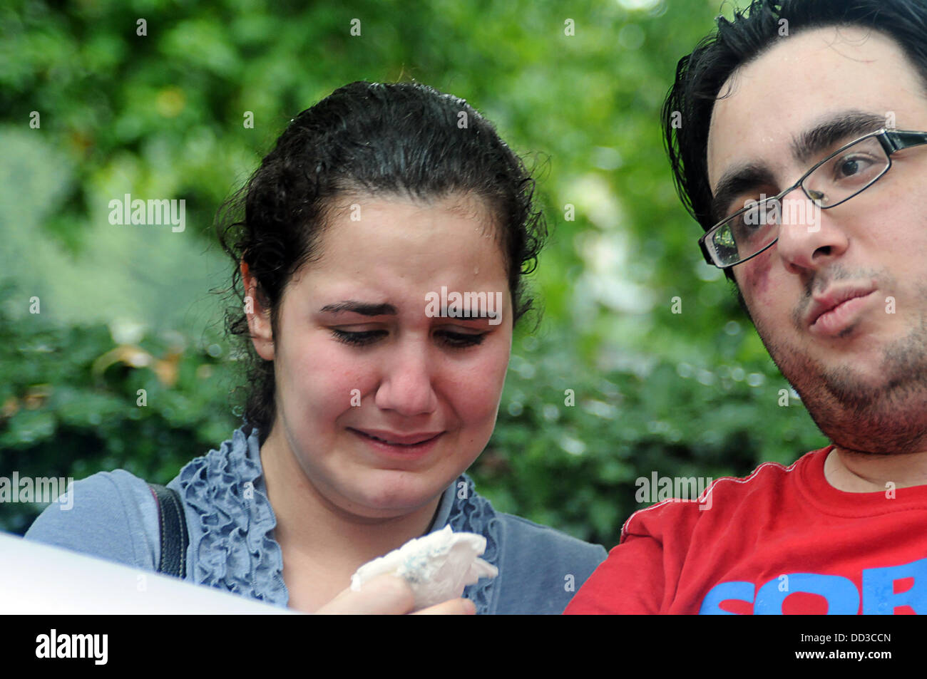 Londra25th Agosto 2013 : manifestanti sensazione emotiva protestare contro delle armi chimiche attaccato da Assad presto questa settimana. Credito: Vedere Li/Alamy Live News Foto Stock
