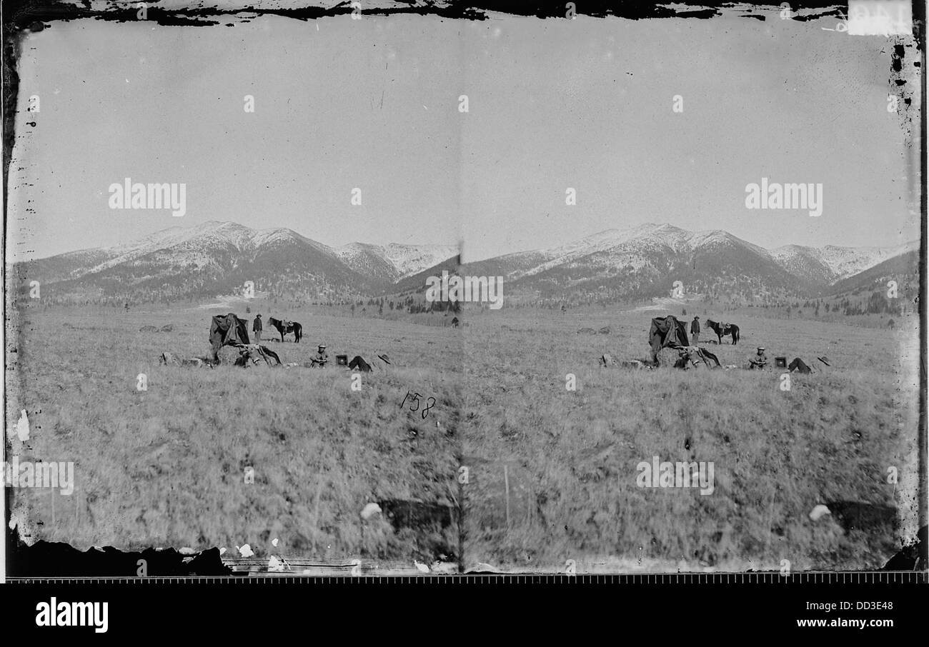 La montagna di San Francisco, situata in Arizona, è mostrata dalla sua base in questa fotografia. È la vetta più alta della catena montuosa delle San Francisco Peaks ed è una caratteristica geografica prominente della regione. Foto Stock