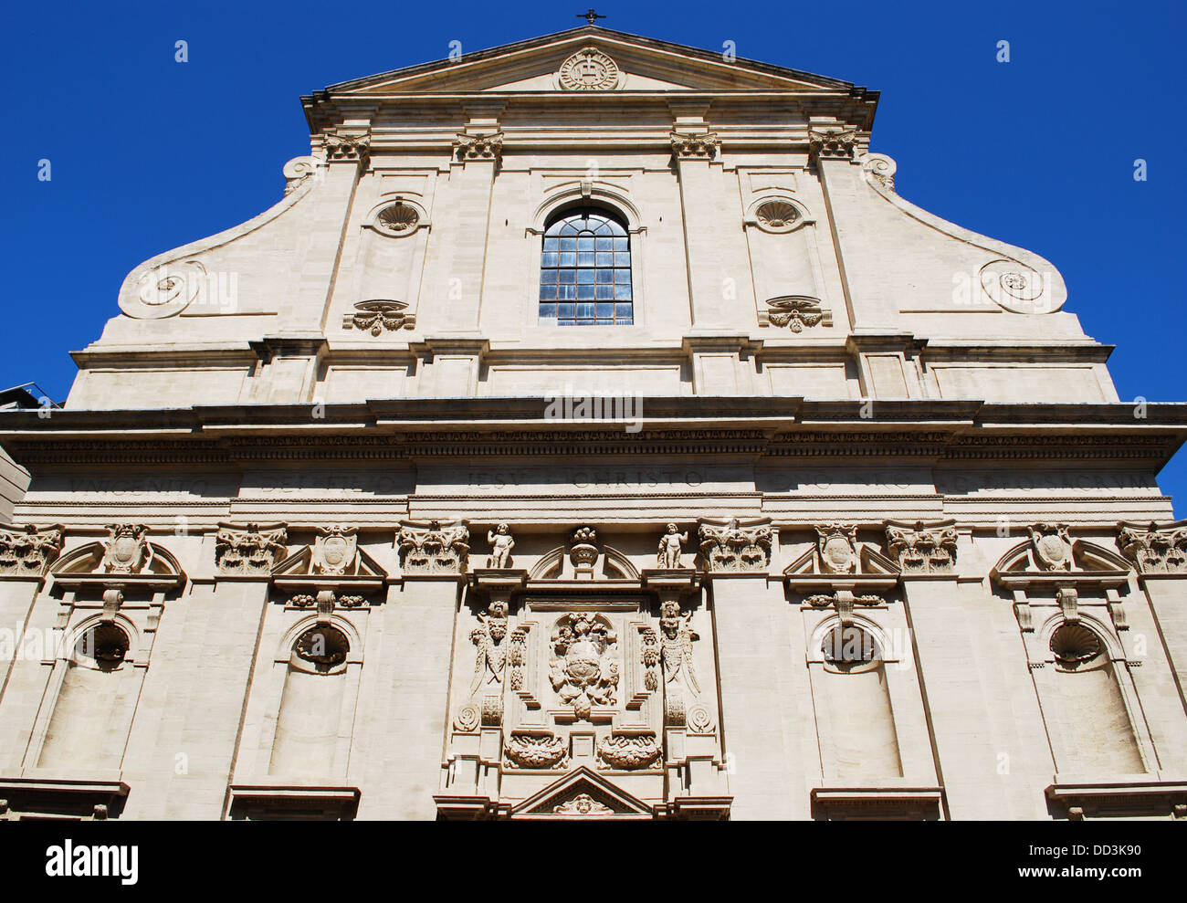 Chiesa barocca facciata in città di Avignone, Provenza, Francia Foto Stock