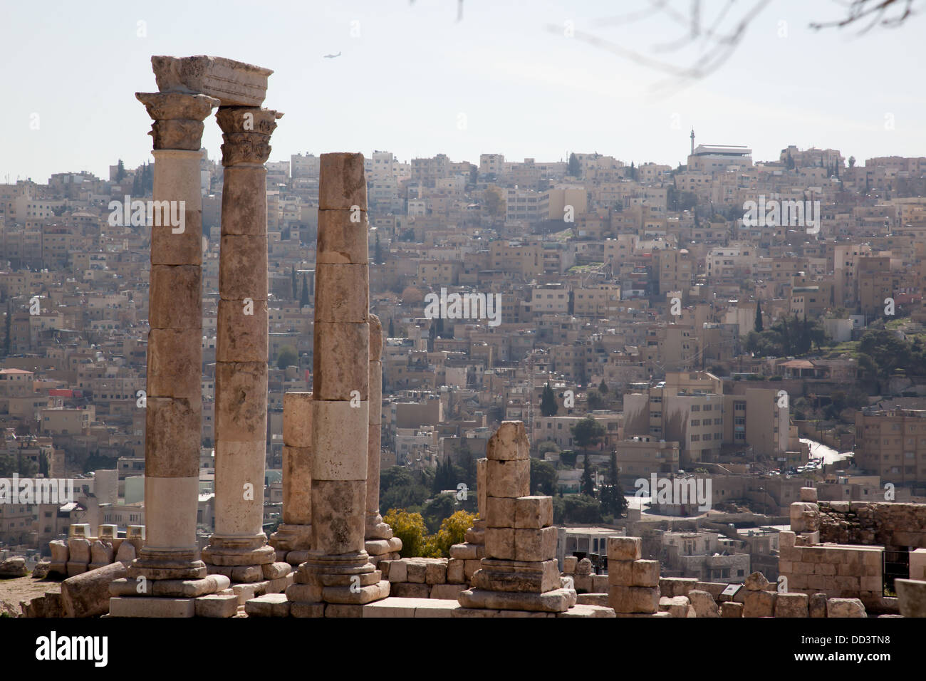 Amman, Giordania, la Cittadella. CIRCA Febbraio 2013. Rovine nel mezzo di un Medio Oriente Città Foto Stock