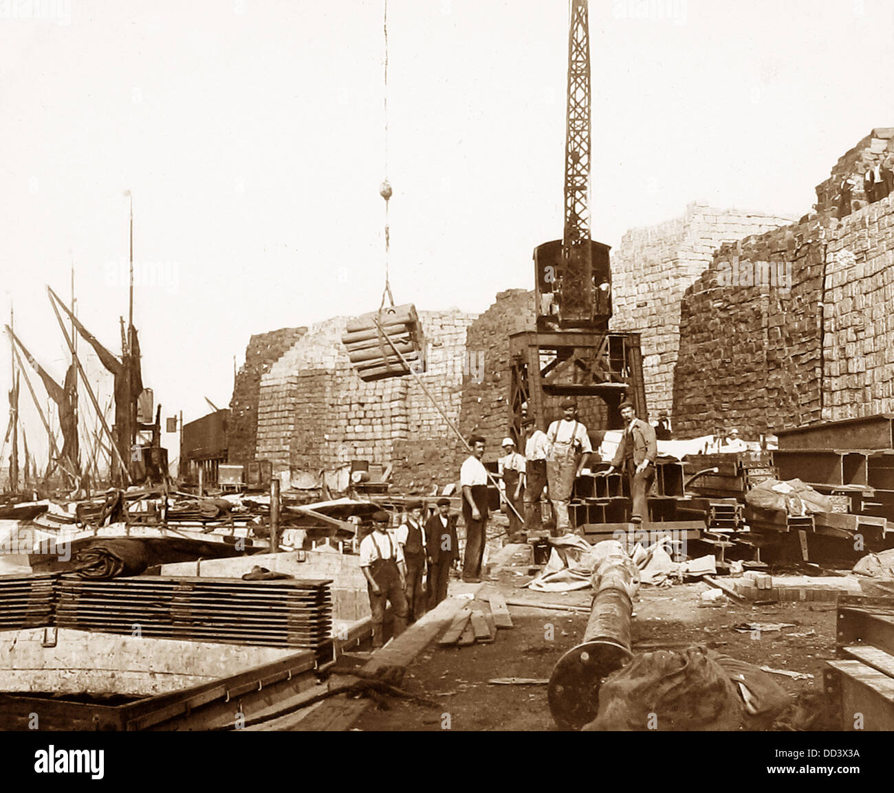 Docks londinesi di polpa di scarico periodo Vittoriano Foto Stock