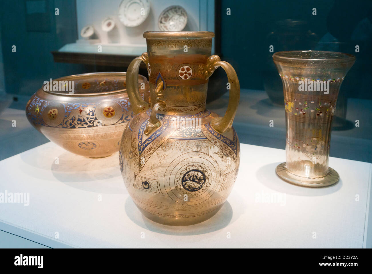 Vaso in vetro con maniglie - Siria, 1325 Foto Stock