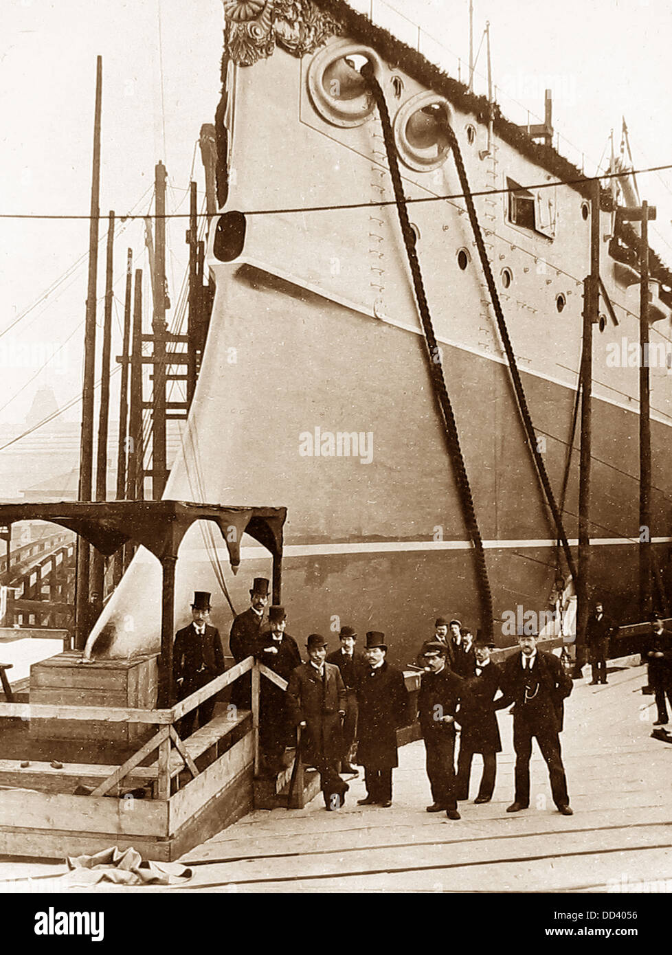 Thames Ironworks e società di costruzione navale - la costruzione di una nave da guerra periodo Vittoriano - la prua di ram Foto Stock