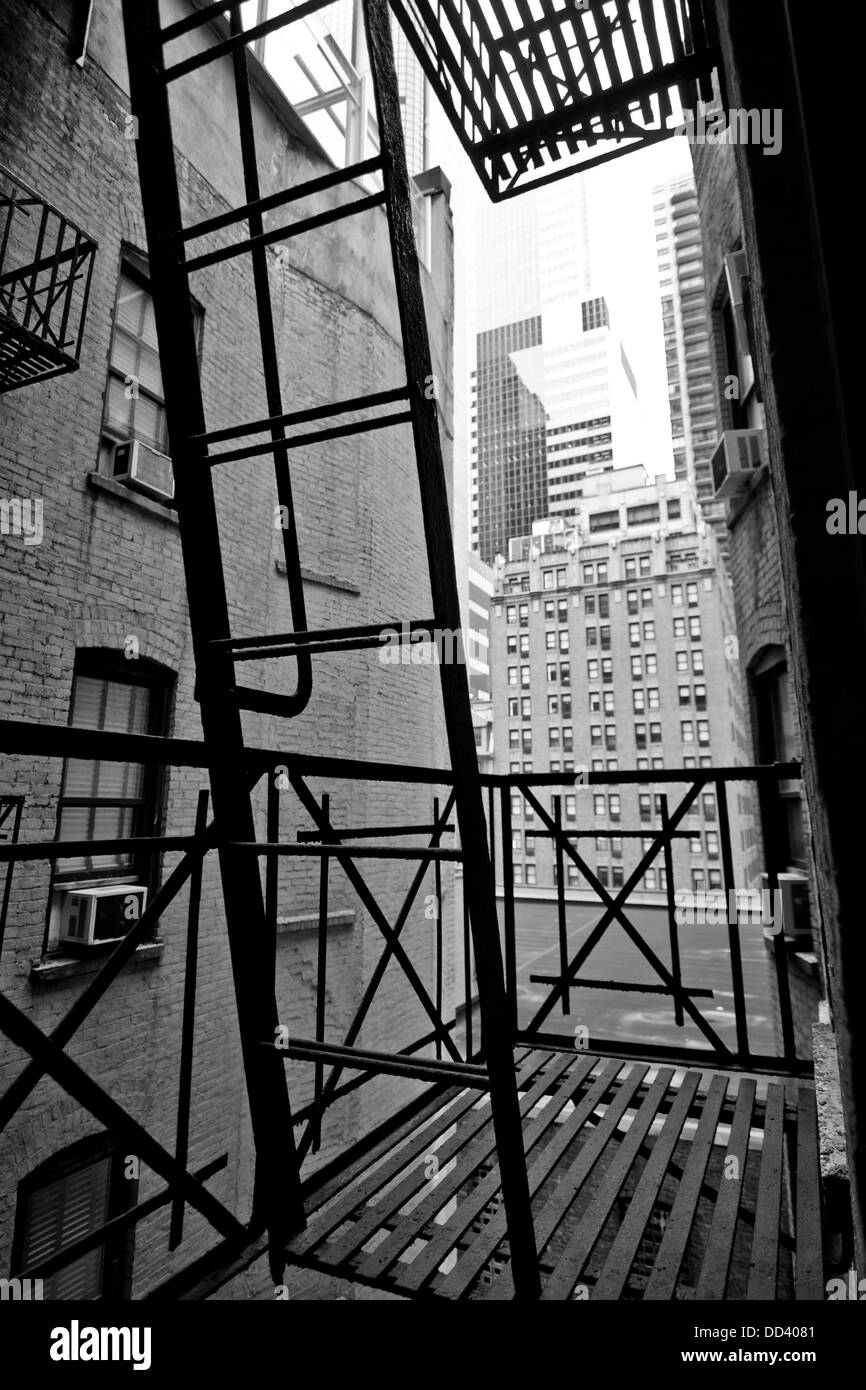 Amsterdam Court Hotel, fire escape New York, Stati Uniti d'America, B&W Foto Stock