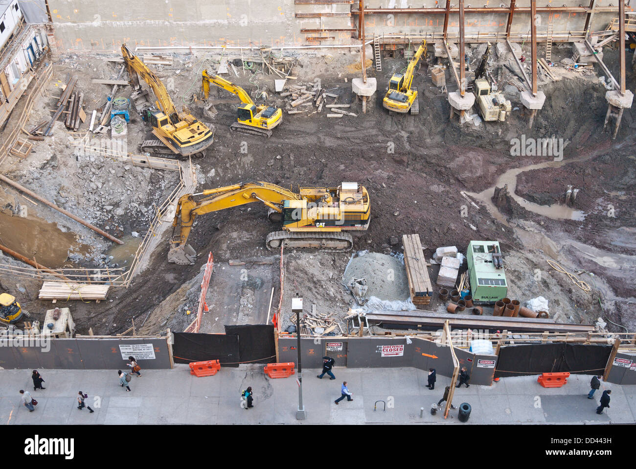 Un sito di costruzione sulla Fifth Avenue di New York Foto Stock