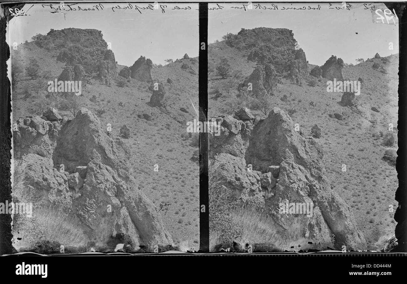 Un campione geologico di roccia vulcanica dall'estremità inferiore della Grass Valley nelle Wasatch Mountains dello Utah, che mostra la storia vulcanica e le caratteristiche geologiche della regione. Foto Stock