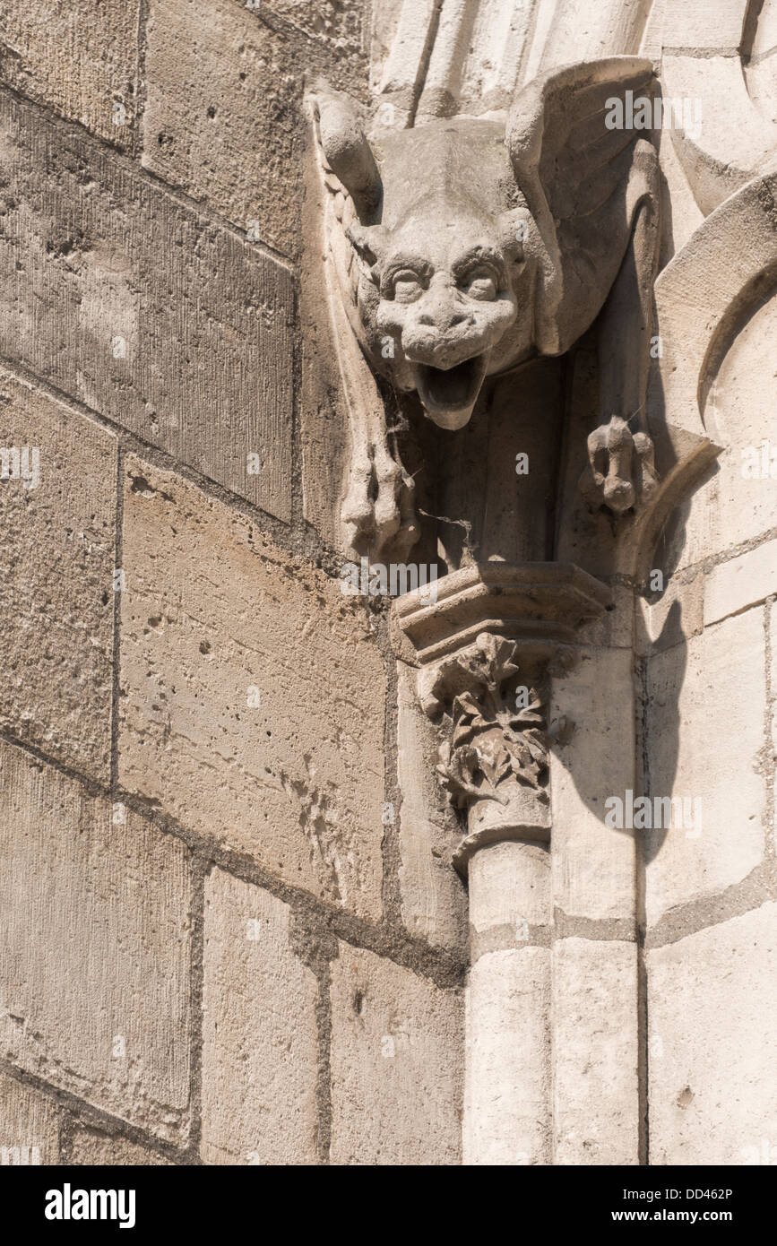 Gargoyle gotica su Parigi' la cattedrale di Notre Dame Foto Stock