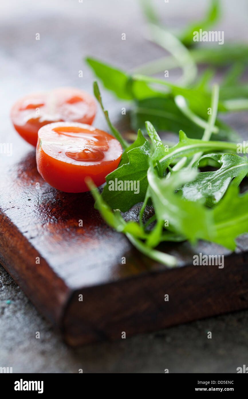 Baby verdi e pomodori Foto Stock