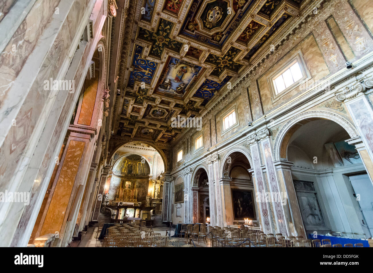 L'interno di Santa Francesca Romana cattedrale. Foto Stock