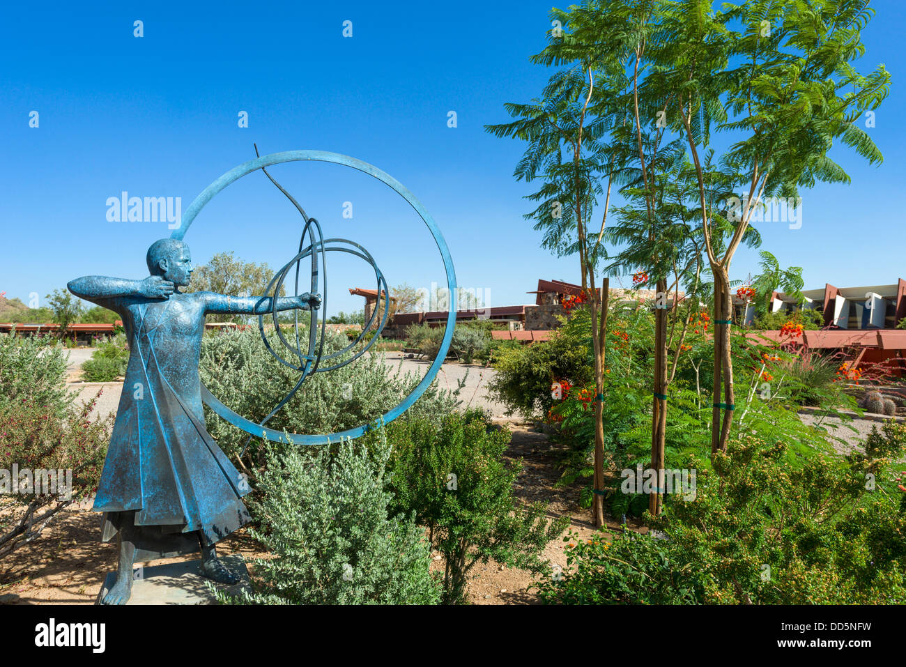 La scultura nei giardini di Taliesin West, architetto Frank Lloyd Wright's home inverno, Scottsdale, Arizona, Stati Uniti d'America Foto Stock