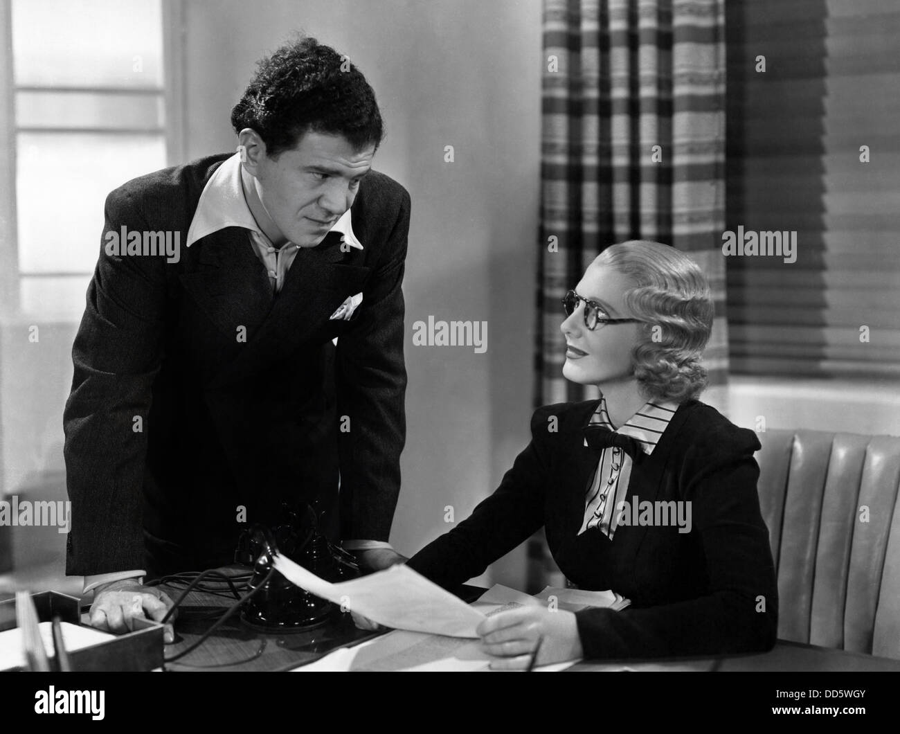 Più di un segretario (1936) LIONEL STANDER, JEAN ARTHUR, ALFRED E verde (DIR) MTA 002 COLLEZIONE MOVIESTORE LTD Foto Stock