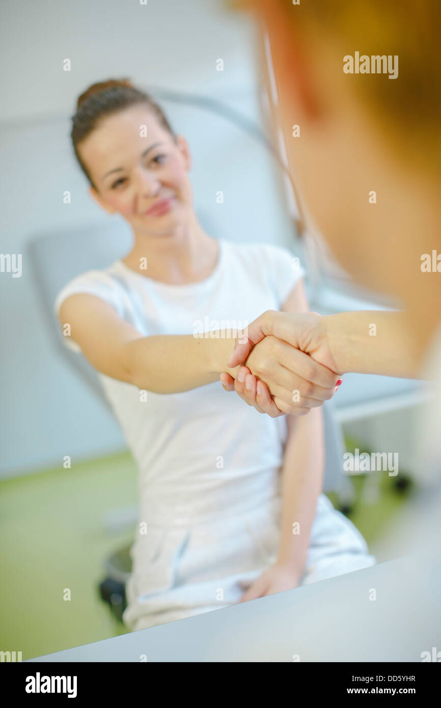 Persona in consultazione Foto Stock