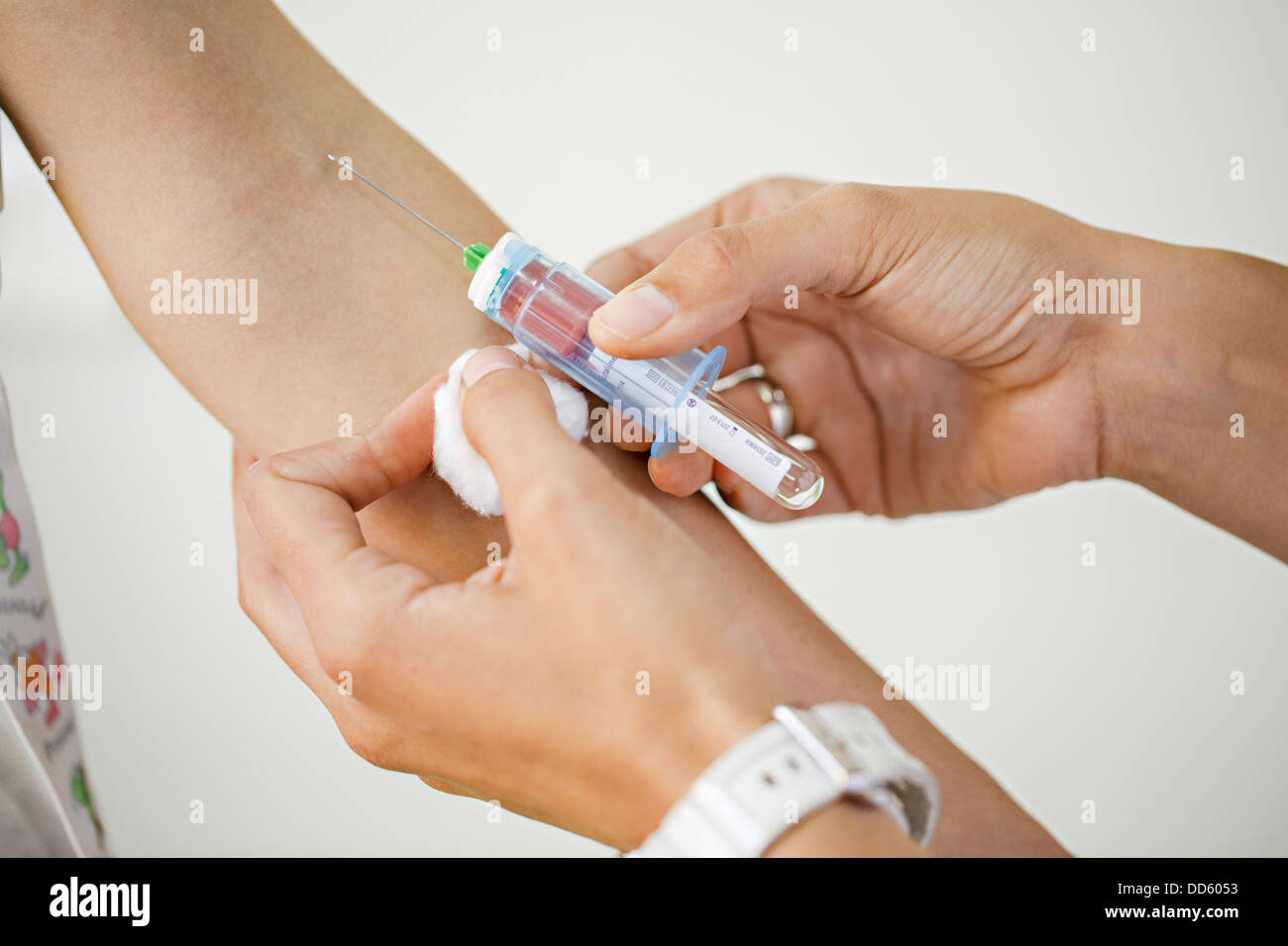 Assunzione di sangue Foto Stock