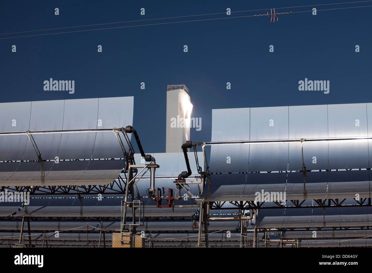 La Planta Solar 20 (PS20) Solar Power Plant è una energia termica solare impianto a Sanlucar la Mayor vicino a Siviglia in Andalusia, Spa Foto Stock