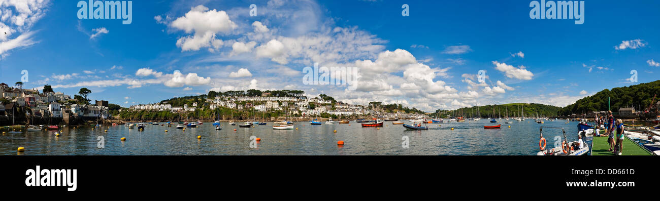 Orizzontale di vista panoramica sul fiume Fowey estuary dai Polruan. Foto Stock
