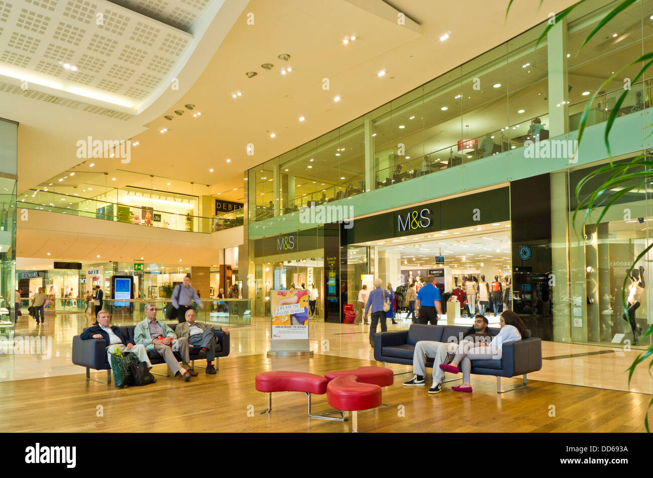 Derbion Marks and Spencer store M&S Derby il centro commerciale Derbion centro città Derby Derbyshire Inghilterra Regno Unito GB Europa centro commerciale regno unito Foto Stock