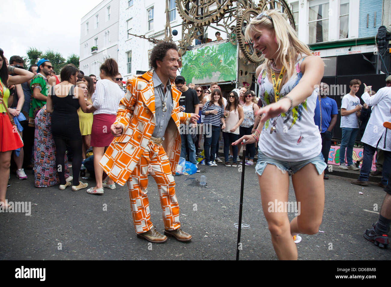 Carnevale di Notting Hill, Londra, Regno Unito. Celebrazione del West Indian / cultura dei Caraibi e in Europa la più grande festa di strada. Foto Stock
