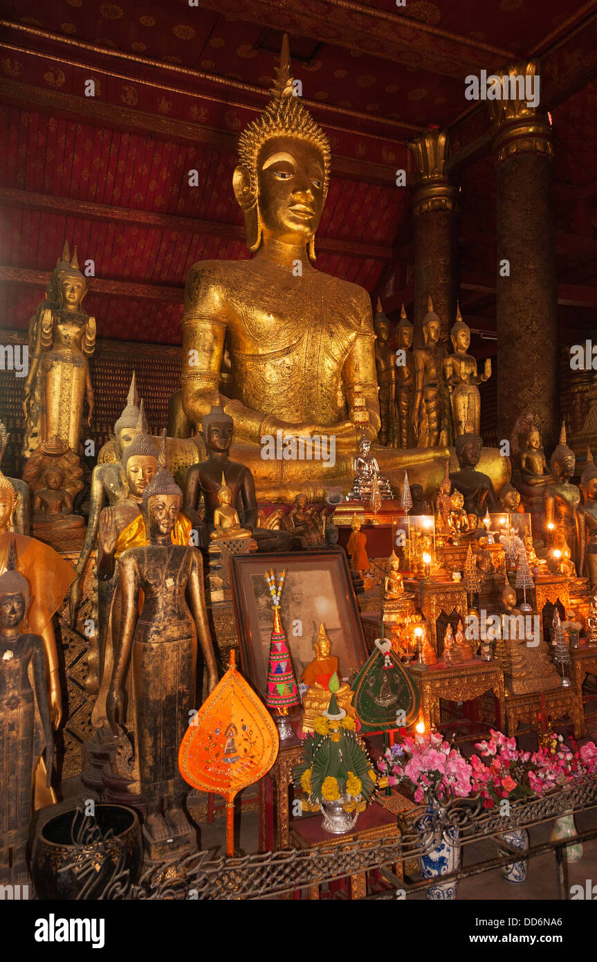 Elk209-1440v Laos Luang Prabang, Wat Mai, 1821, sim interno, la figura del Buddha Foto Stock