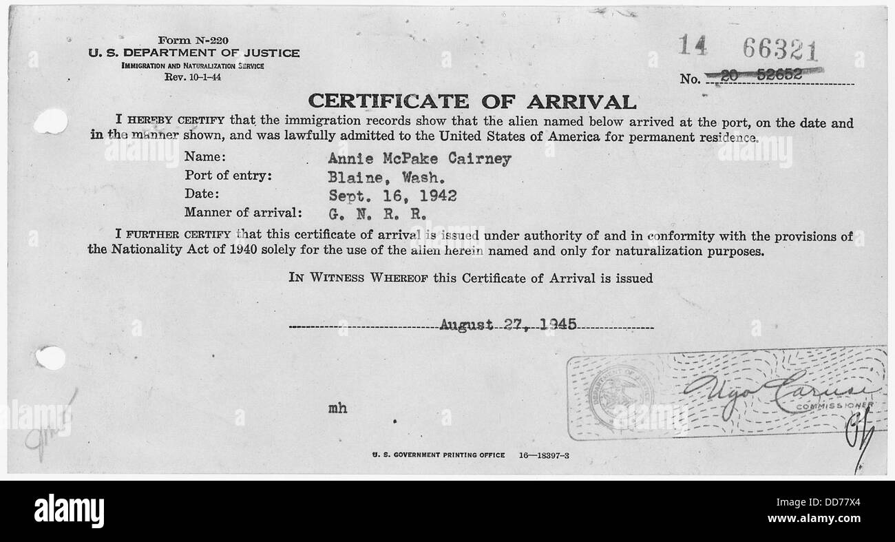 Un certificato che conferma l'arrivo di Annie McPake Cairney, che documenta la sua immigrazione o il viaggio verso una nuova località. Foto Stock