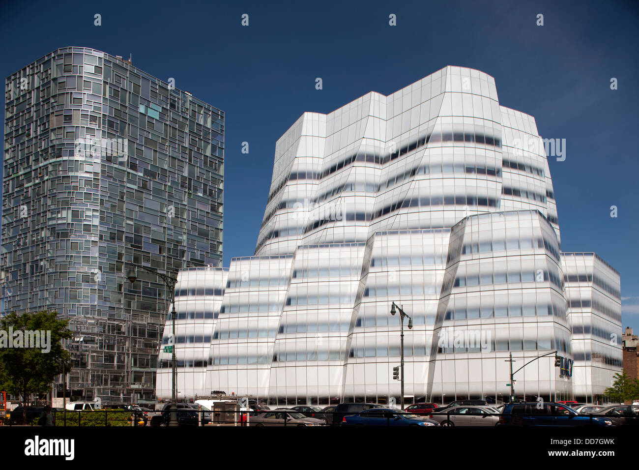 Edifici moderni la West Side Highway CHELSEA MANHATTAN NEW YORK STATI UNITI D'AMERICA Foto Stock
