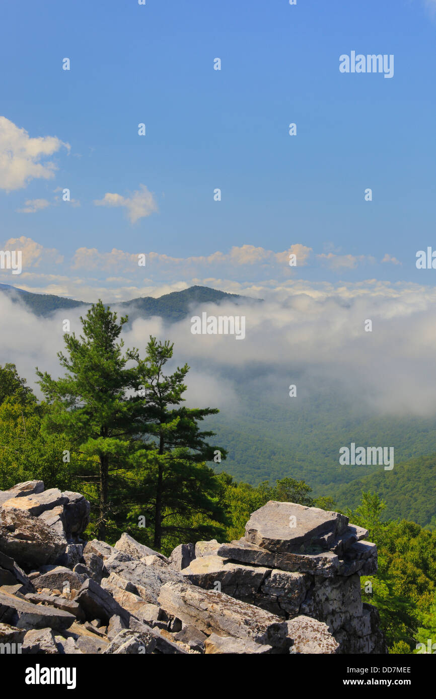 Vista dall'Appalachian Trail, Blackrock Mountain, Parco Nazionale di Shenandoah, Virginia, Stati Uniti d'America Foto Stock