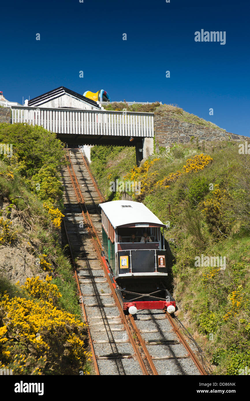 Regno Unito, Galles Ceredigion, Aberystwyth, Ferrovia Elettrica vettura andando fino Constitution Hill Foto Stock