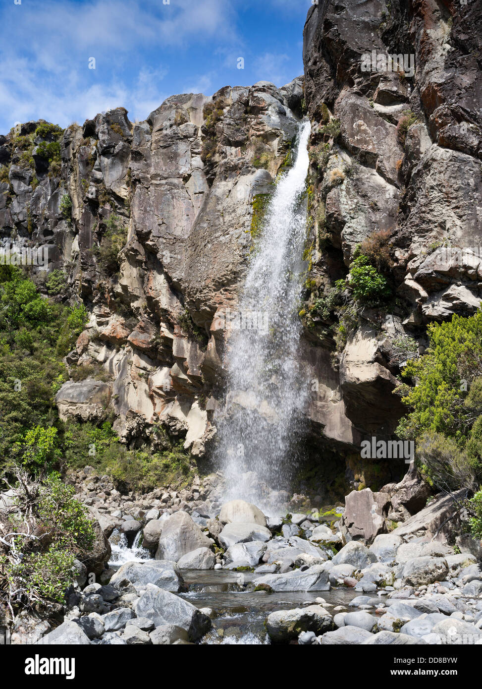 Dh del Parco nazionale di Tongariro TARANAKI CADE NUOVA ZELANDA Wairere cascata del flusso Foto Stock