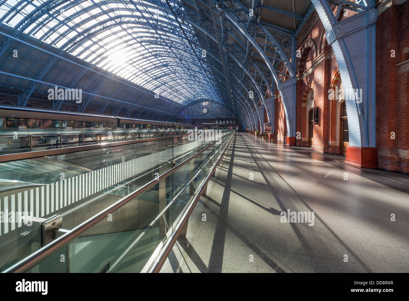 San Pancrazio stazione ferroviaria, London, England, Regno Unito Foto Stock