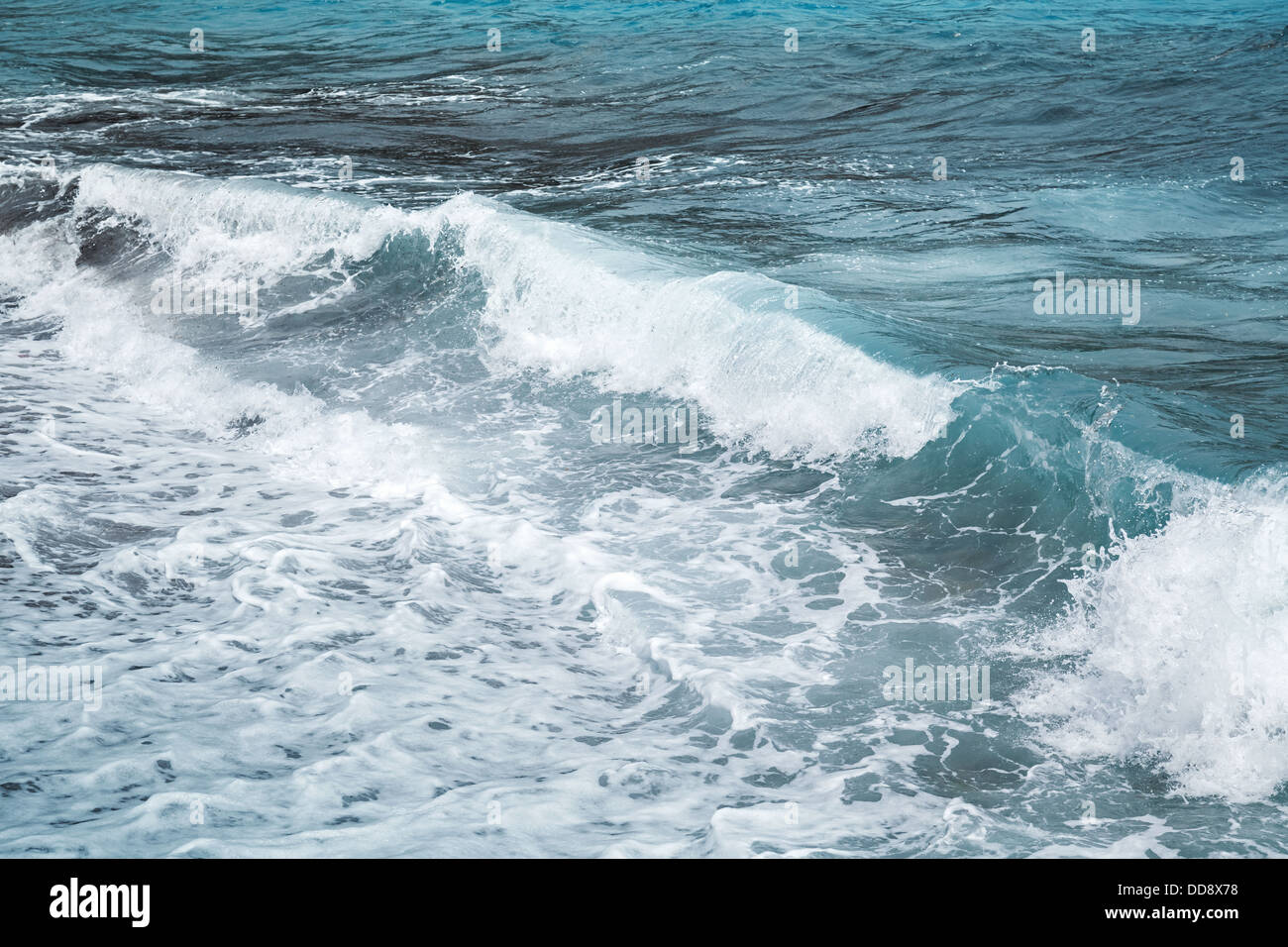 Grandi onde tempestose del mare adriatico Foto Stock