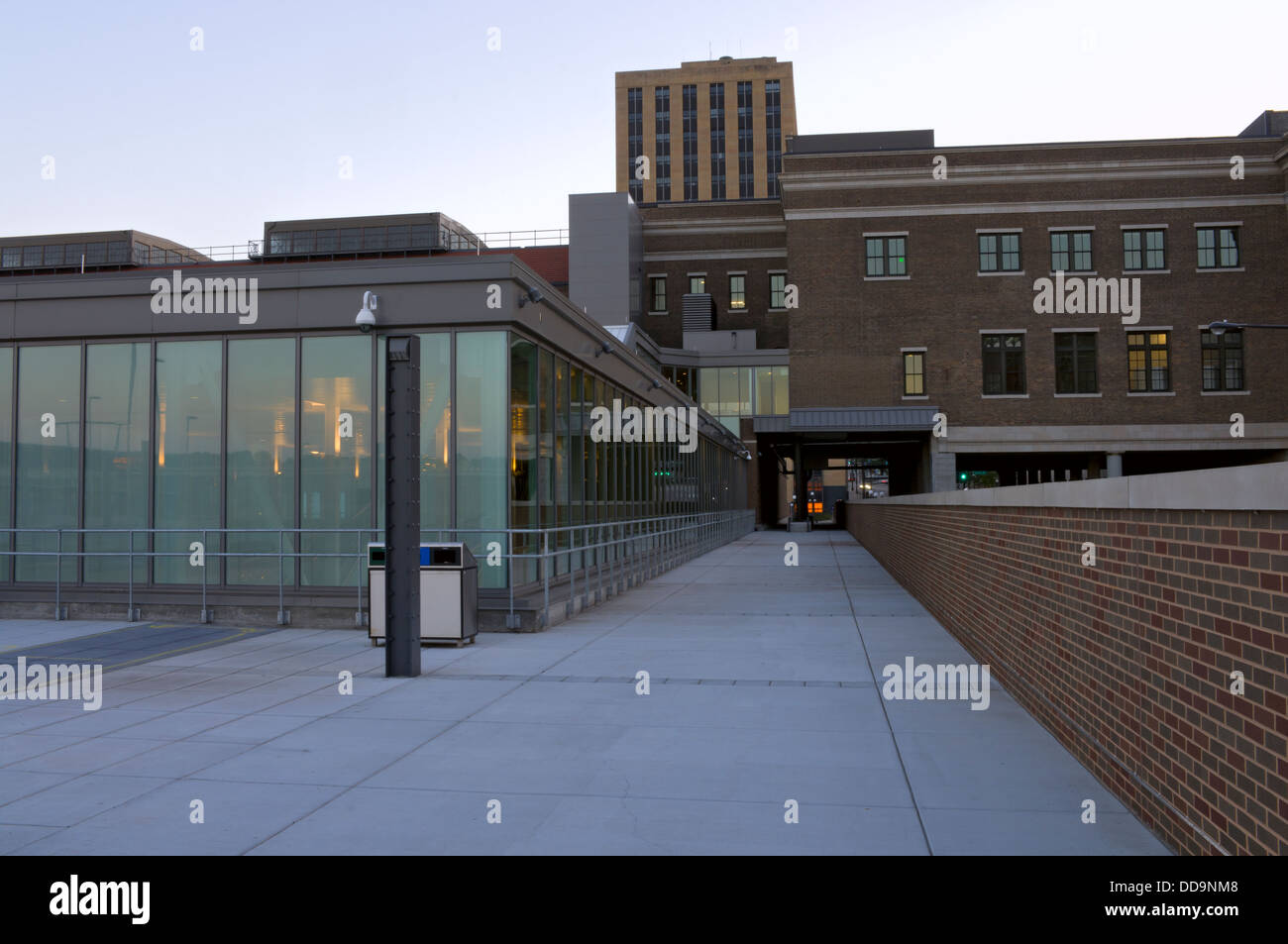 Il livello principale del transito multimodale centro a livello di Unione europea deposito nel centro cittadino di Saint Paul Minnesota Foto Stock