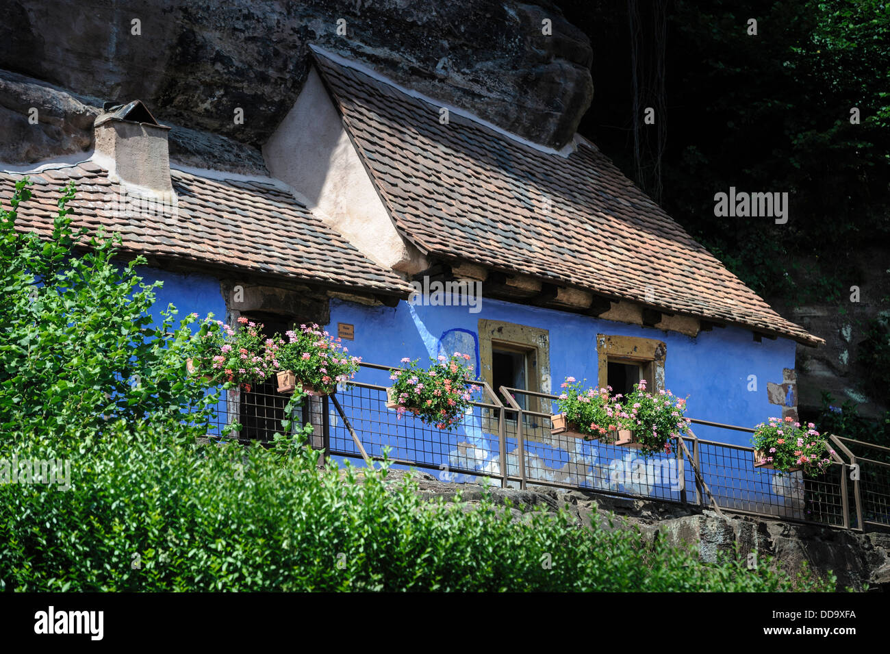 Abitazione troglodite nel villaggio di Graufthal, Alsazia, Francia. Foto Stock