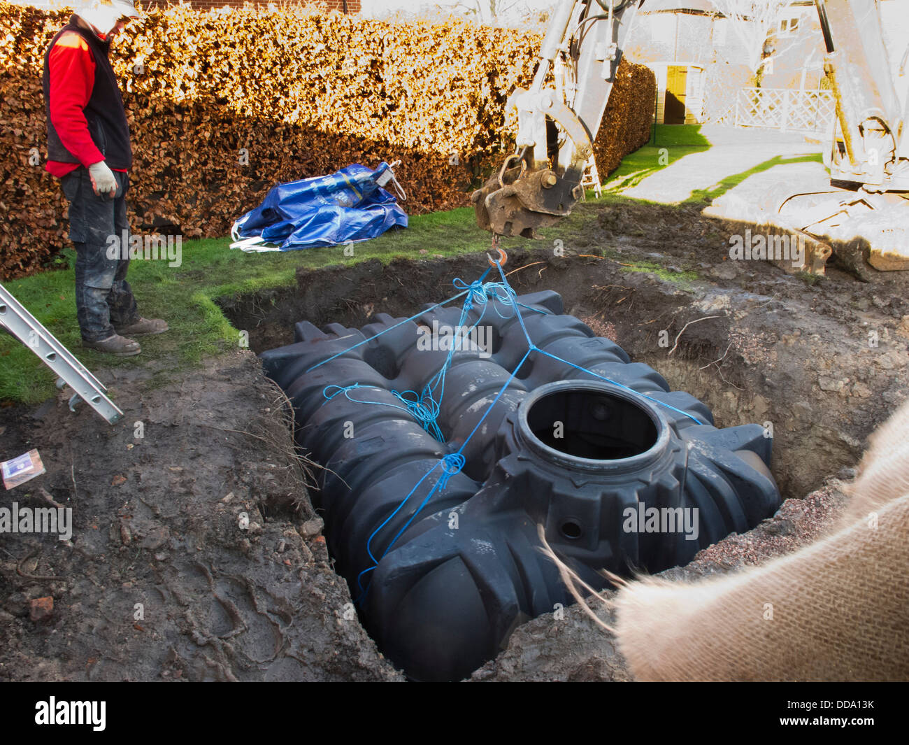 Serbatoio acqua piovana interrato immagini e fotografie stock ad alta  risoluzione - Alamy