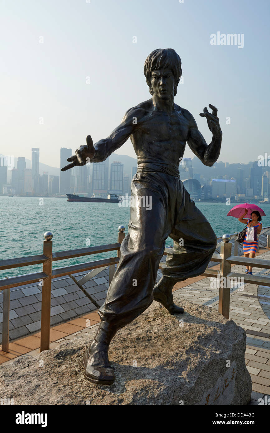 Cina, Hong Kong Kowloon, Avenue of Stars, Bruce Lee statua Foto Stock