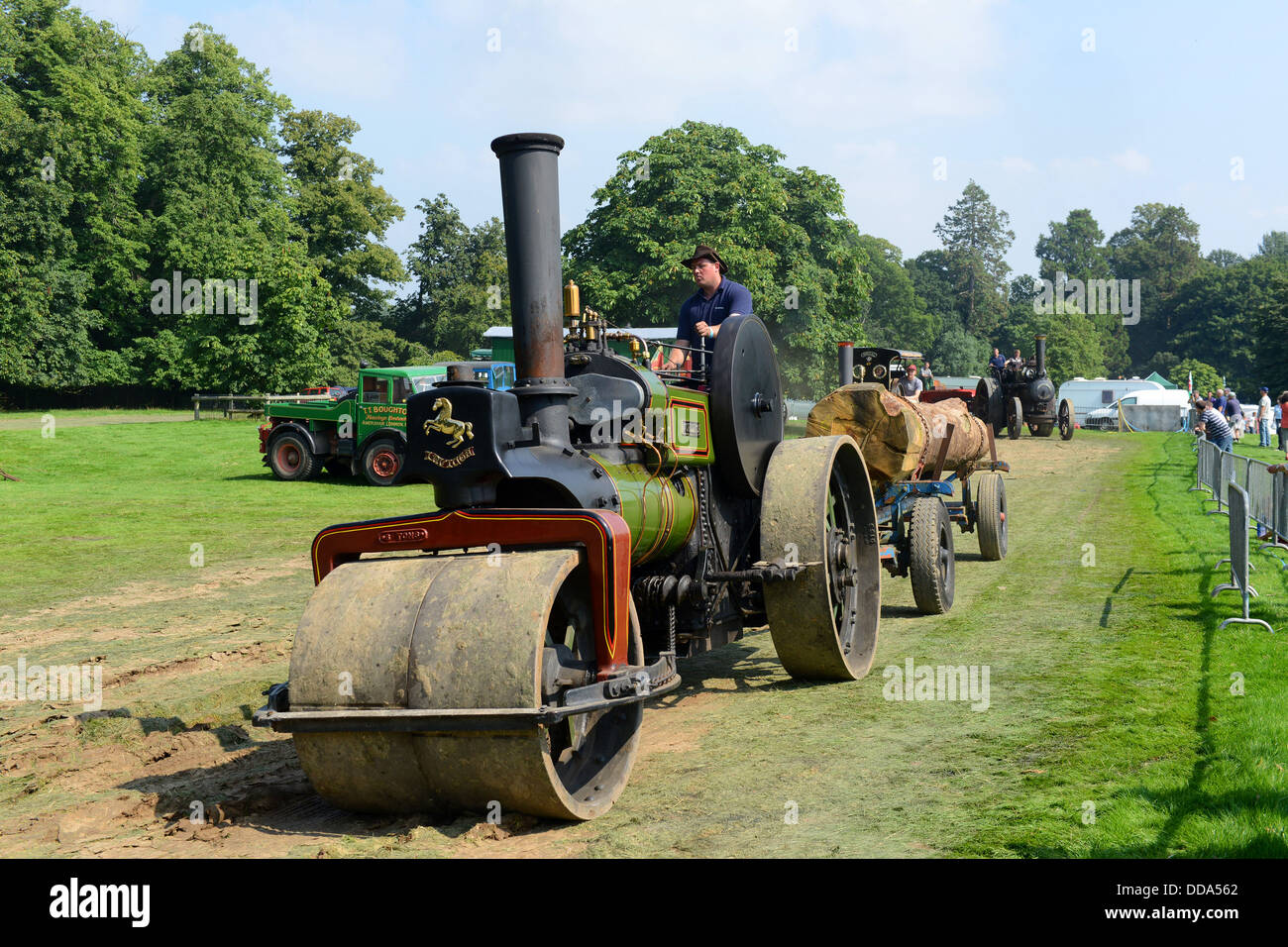 Aveling & Porter Invicta rullo di vapore al vapore di Shrewsbury Rally 2013 Foto Stock