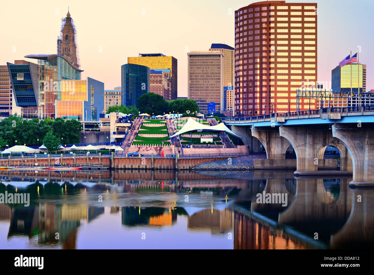 Skyline del centro di Hartford, Connecticut. Foto Stock