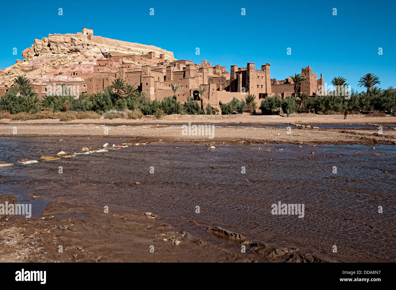 Kasbah Ait Benhaddou e Oued, sul fiume Ounila, Marocco Foto Stock