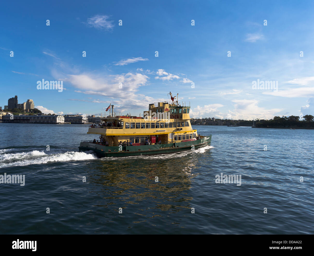 Dh il Porto di Sydney Sydney Australia Città di porto traghetti ferry amicizia harbor boat Foto Stock