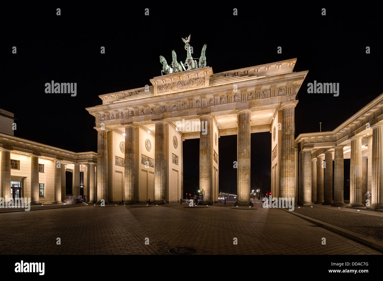 La Porta di Brandeburgo o Brandenburger Tor, Berlino, Germania Foto Stock
