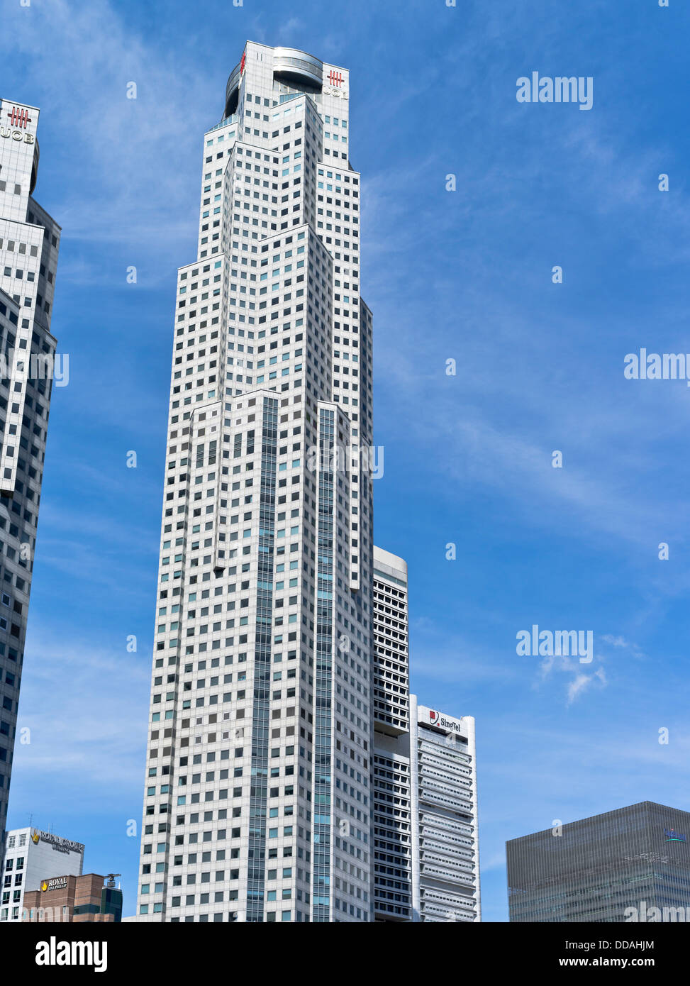 Dh Boat Quay SINGAPORE United Overseas Bank Plaza UOB grattacielo moderno edificio Foto Stock