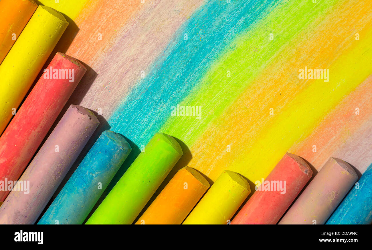 Colorati gessi di grandi dimensioni Foto stock - Alamy