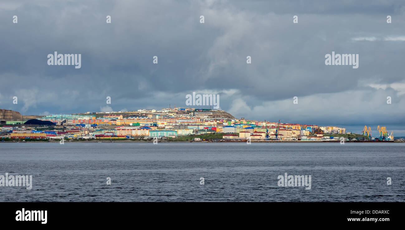 Panorama sulla città siberiana di Anadyr, Chukotka Provincia, Estremo Oriente Russo Foto Stock