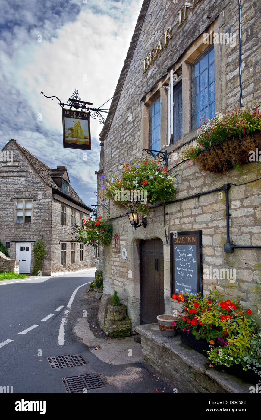 Il Bear Inn, Bisley, Gloucestershire, Inghilterra Foto Stock