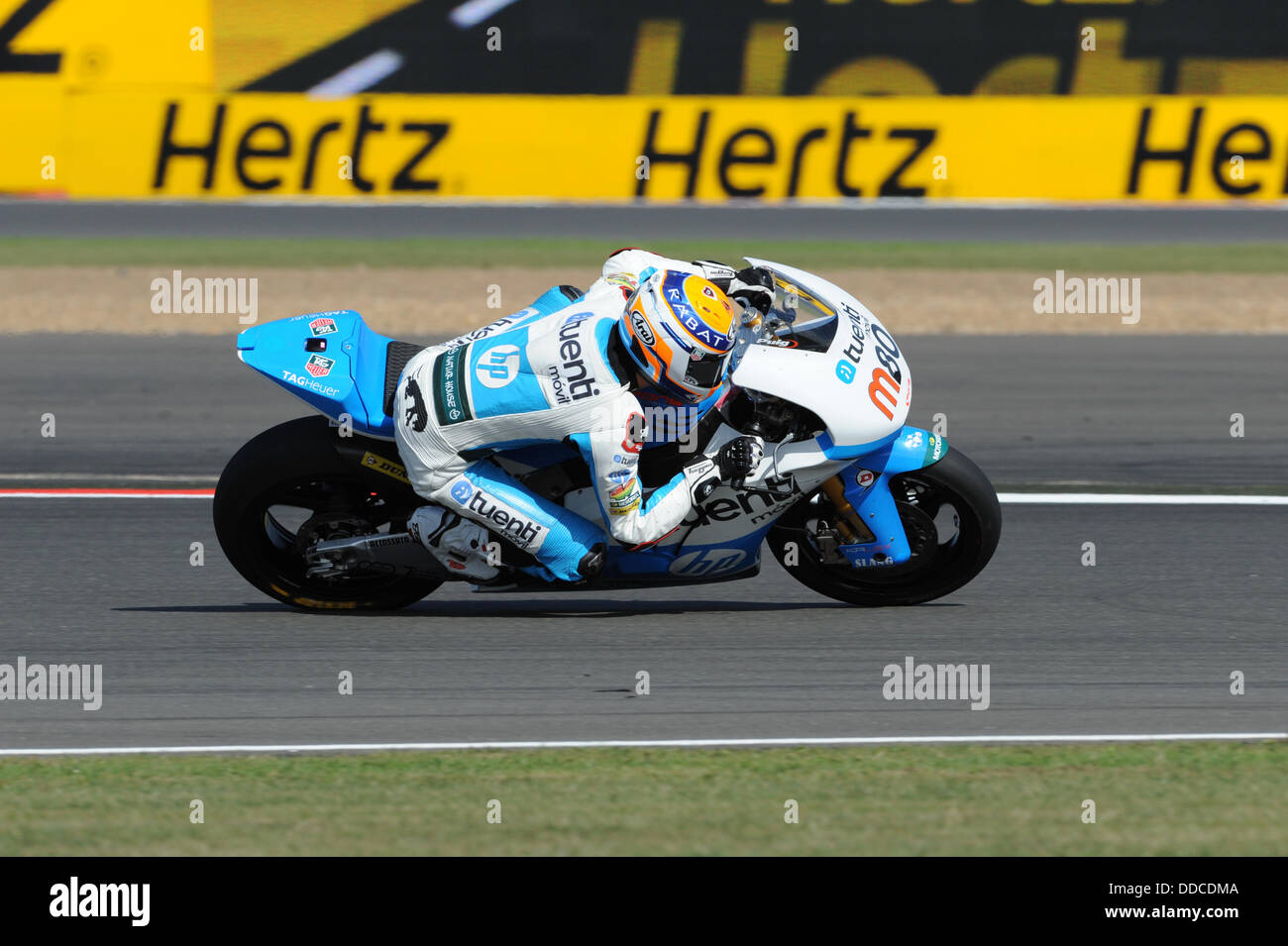 Silverstone, Regno Unito. Il 30 agosto 2013. Moto2 rider Esteve Rabat (Tuenti HP 40) durante le sessioni di prove libere sul circuito di Silverstone. Credito: Gaetano Piazzolla/Alamy Live News Foto Stock